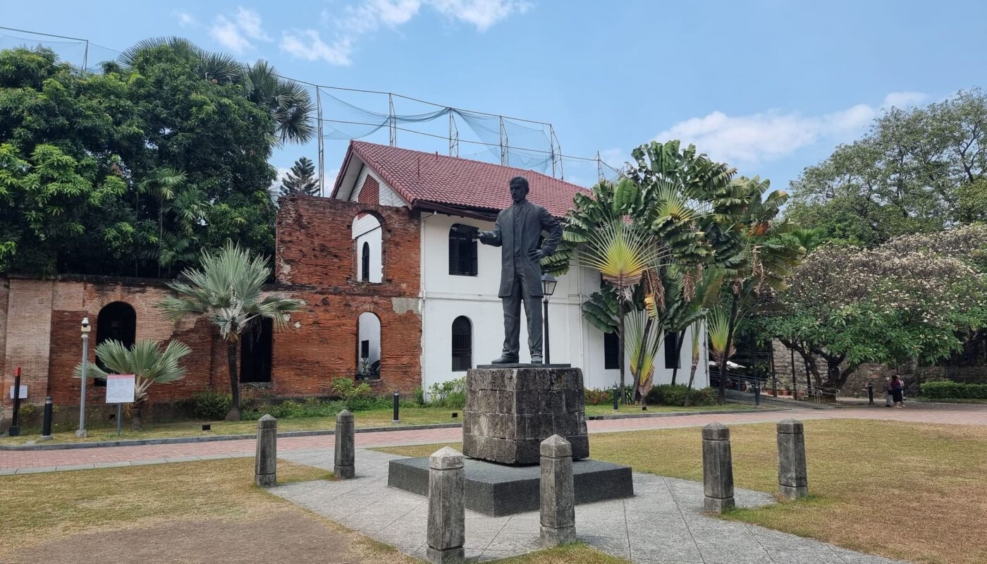 Fuerte de Santiago Estatua