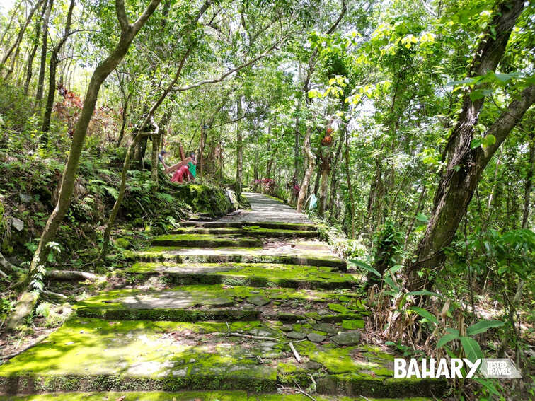 Cascadas en Camiguin, Filipinas - Turismo de naturaleza y aventura